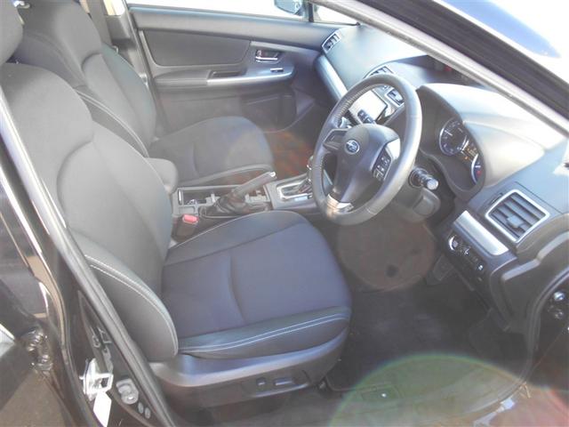 インプレッサスポーツ ２．０ｉアイサイト　プラウドエディション　ＥＴＣ車載器　アクセスキー　ＡＷＤ　キーレス　パワーウィンドウ　メモリーナビ　エアバック　ＡＢＳ　横滑り防止装置　アルミホイール　オートエアコン　ナビ・ＴＶ　フルセグ地デジ　リヤビューカメラ（14枚目）