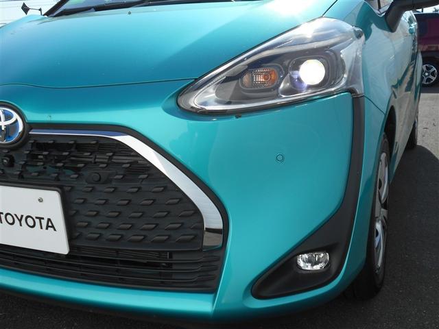 シエンタ ハイブリッドＧ　クエロ　点検記録簿　半革シート　地デジＴＶ　盗難防止　スマートキー　バックモニタ　オ－トエアコン　メモリ－ナビ　エアバッグ　３列シート　ナビ＆ＴＶ　ＡＢＳ　パワーウインドウ　パワーステアリング（7枚目）