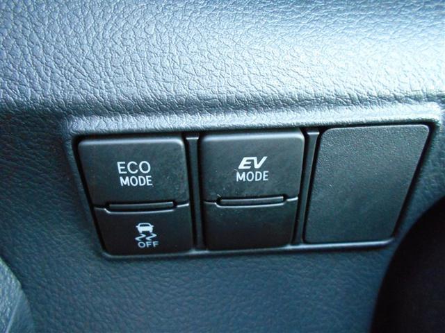 シエンタ ハイブリッドＧ　クエロ　点検記録簿　半革シート　地デジＴＶ　盗難防止　スマートキー　バックモニタ　オ－トエアコン　メモリ－ナビ　エアバッグ　３列シート　ナビ＆ＴＶ　ＡＢＳ　パワーウインドウ　パワーステアリング（25枚目）