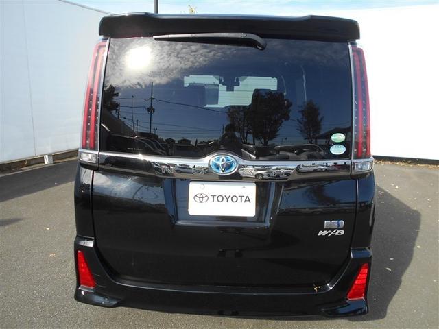 ノア ハイブリッドSi ダブルバイビー ウォークスルー LEDヘッドライト 横滑り防止装置 メンテナンスノート 盗難防止システム エアバッグ アルミ メモリ-ナビ スマキー 1オーナー Wエアコン ABS ナビ&TV デュアルエアバッグ(7枚目)