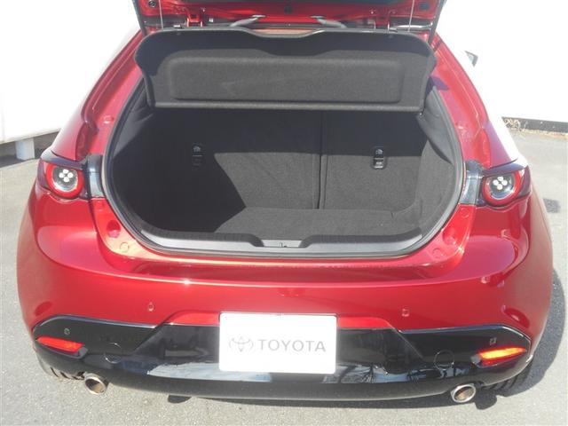 ＭＡＺＤＡ３ファストバック ２０Ｓプロアクティブ　ツーリングセレクション　ＥＴＣ車載器　クルコン　ＬＥＤライト　メモリーナビ　エアバッグ　ミュージックプレイヤー接続可　ＡＢＳ　キーフリー　ナビＴＶ　バックカメラ　記録簿　電動シート　ドライブレコーダー　オートエアコン　ＥＳＣ（9枚目）