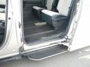 ユニバーサルステップ付きで乗り降り楽々ですね(^^♪