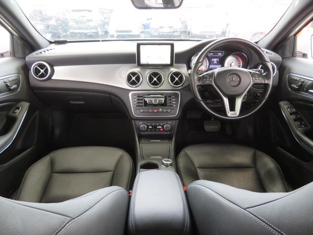 GLA180HDDナビ 黒革 サンルーフ 衝突軽減ブレーキ(2枚目)