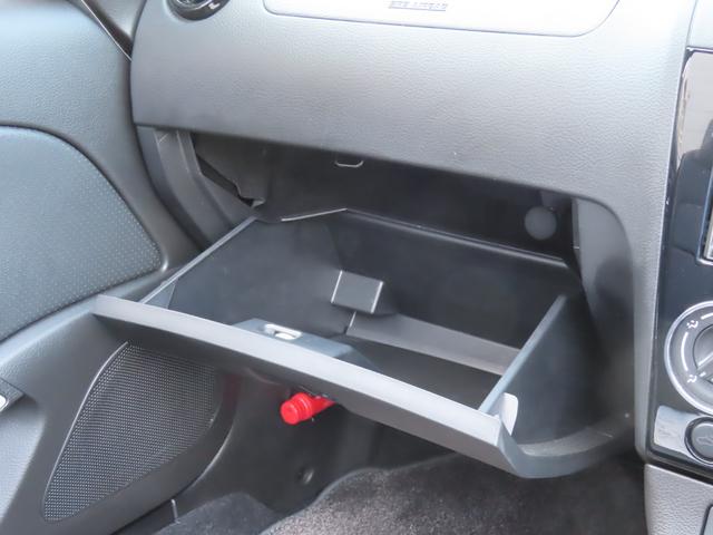 コペン アルティメットエディションＳ　ナビ　ＴＶ　ＨＩＤ　キーレスエントリー　シートヒーター　ＡＴ　盗難防止システム　ＡＢＳ　ＣＤ　ＤＶＤ再生　ミュージックプレイヤー接続可　Ｂｌｕｅｔｏｏｔｈ　革シート　アルミホイール　衝突安全ボディ（11枚目）