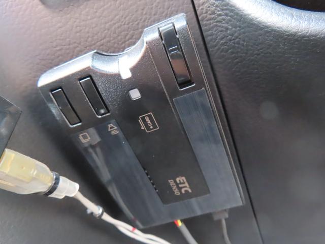 コペン アルティメットエディションＳ　オープンカー　ＥＴＣ　ナビ　ＴＶ　ＨＩＤ　ＡＴ　キーレスエントリー　シートヒーター　アルミホイール　盗難防止システム　衝突安全ボディ　ＡＢＳ　ＣＤ　ＤＶＤ再生　ＵＳＢ　Ｂｌｕｅｔｏｏｔｈ　エアコン（7枚目）