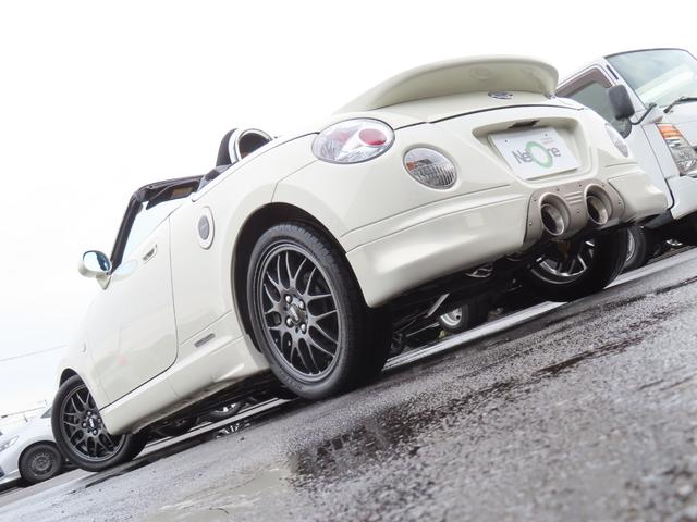 コペン アルティメットエディションＳ　オープンカー　ＥＴＣ　ナビ　ＴＶ　ＨＩＤ　ＡＴ　キーレスエントリー　シートヒーター　アルミホイール　盗難防止システム　衝突安全ボディ　ＡＢＳ　ＣＤ　ＤＶＤ再生　ＵＳＢ　Ｂｌｕｅｔｏｏｔｈ　エアコン（29枚目）