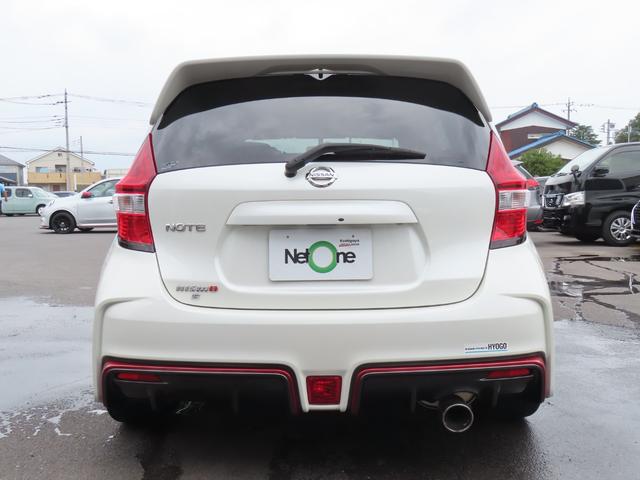 ノート ニスモ　Ｓ　ＥＴＣ　アルミホイール　ＬＥＤヘッドランプ　スマートキー　電動格納ミラー　ＭＴ　盗難防止システム　衝突安全ボディ　ＡＢＳ　ＥＳＣ　ミュージックプレイヤー接続可　エアコン　パワーステアリング（21枚目）