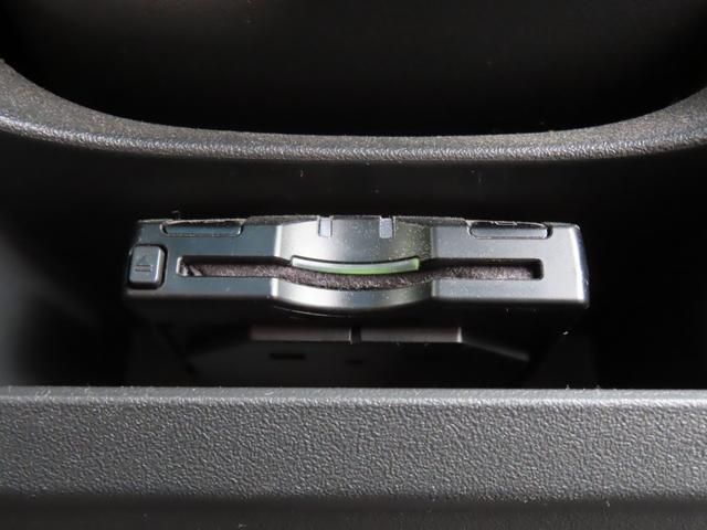 シエンタ DICE-G ETC バックカメラ ナビ TV 両側スライド・片側電動 HID キーレスエントリー 電動格納ミラー 3列シート CVT CD DVD再生 Bluetooth 衝突安全ボディ ABS ESC エアコン(9枚目)