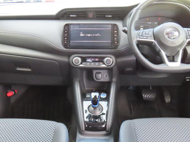 キックス Ｘ　ＥＴＣ　全周囲カメラ　ＴＶ　クリアランスソナー　オートクルーズコントロール　衝突被害軽減システム　オートライト　ＬＥＤヘッドランプ　スマートキー　電動格納ミラー　ＣＶＴ　盗難防止システム　ＡＢＳ（2枚目）