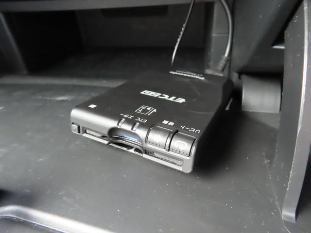 ノート ニスモ S ドライブレコーダー バックカメラ ナビ TV アルミホイール オートライト LEDヘッドランプ スマートキー 電動格納ミラー MT 盗難防止システム 衝突安全ボディ ABS ESC CD DVD再生(11枚目)