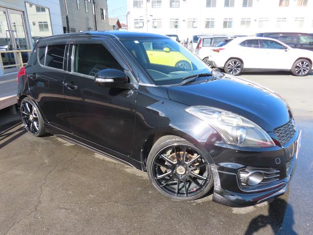 スイフトスポーツ ベースグレード ナビ TV オートクルーズコントロール アルミホイール オートライト スマートキー MT 盗難防止システム 衝突安全ボディ ABS ESC CD USB ミュージックプレイヤー接続可(12枚目)