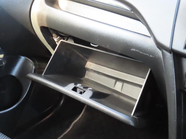 スイフトスポーツ ベースグレード ナビ TV オートクルーズコントロール アルミホイール オートライト スマートキー MT 盗難防止システム 衝突安全ボディ ABS ESC CD USB ミュージックプレイヤー接続可(40枚目)