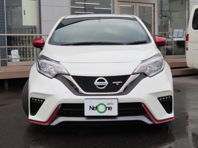 ノート ニスモ　Ｓ　ＥＴＣ　バックカメラ　ナビ　ＴＶ　アルミホイール　ＬＥＤヘッドランプ　スマートキー　電動格納ミラー　ＭＴ　盗難防止システム　衝突安全ボディ　ＡＢＳ　ＥＳＣ　ＣＤ　ＤＶＤ再生　ブルーレイ　ＵＳＢ（12枚目）
