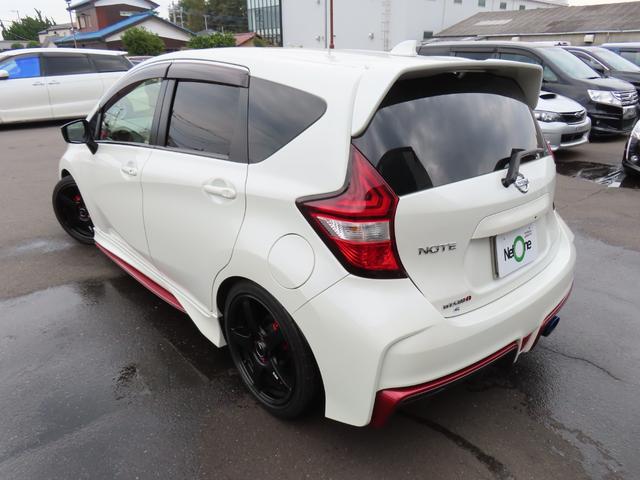 ノート ニスモ　Ｓ　ＥＴＣ　バックカメラ　ナビ　ＴＶ　アルミホイール　ＬＥＤヘッドランプ　スマートキー　電動格納ミラー　ＭＴ　盗難防止システム　衝突安全ボディ　ＡＢＳ　ＥＳＣ　ＣＤ　ＤＶＤ再生　ブルーレイ　ＵＳＢ（14枚目）