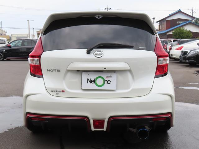 ノート ニスモ　Ｓ　ＥＴＣ　バックカメラ　ナビ　ＴＶ　アルミホイール　ＬＥＤヘッドランプ　スマートキー　電動格納ミラー　ＭＴ　盗難防止システム　衝突安全ボディ　ＡＢＳ　ＥＳＣ　ＣＤ　ＤＶＤ再生　ブルーレイ　ＵＳＢ（15枚目）