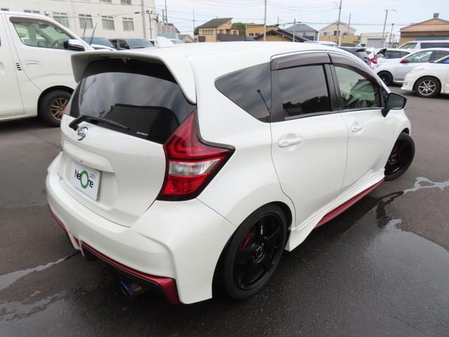 ノート ニスモ　Ｓ　ＥＴＣ　バックカメラ　ナビ　ＴＶ　アルミホイール　ＬＥＤヘッドランプ　スマートキー　電動格納ミラー　ＭＴ　盗難防止システム　衝突安全ボディ　ＡＢＳ　ＥＳＣ　ＣＤ　ＤＶＤ再生　ブルーレイ　ＵＳＢ（16枚目）