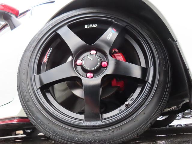 ノート ニスモ　Ｓ　ＥＴＣ　バックカメラ　ナビ　ＴＶ　アルミホイール　ＬＥＤヘッドランプ　スマートキー　電動格納ミラー　ＭＴ　盗難防止システム　衝突安全ボディ　ＡＢＳ　ＥＳＣ　ＣＤ　ＤＶＤ再生　ブルーレイ　ＵＳＢ（19枚目）