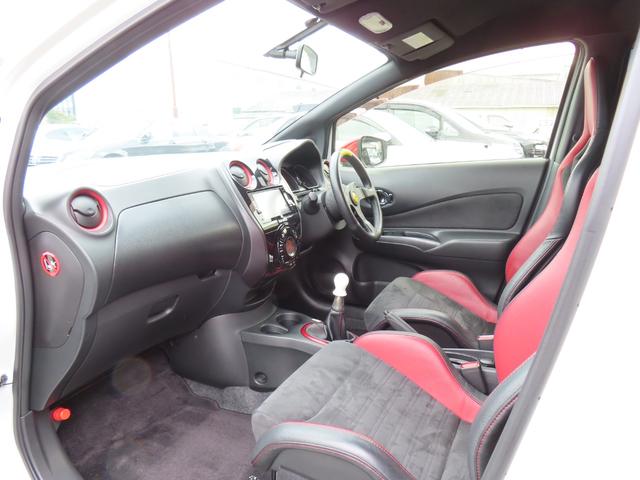 ノート ニスモ　Ｓ　ＥＴＣ　バックカメラ　ナビ　ＴＶ　アルミホイール　ＬＥＤヘッドランプ　スマートキー　電動格納ミラー　ＭＴ　盗難防止システム　衝突安全ボディ　ＡＢＳ　ＥＳＣ　ＣＤ　ＤＶＤ再生　ブルーレイ　ＵＳＢ（35枚目）