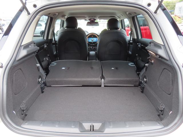 MINI クーパーD クラシック・トリム バックカメラ クリアランスソナー オートクルーズコントロール 衝突被害軽減システム オートライト アルミホイール スマートキー シートヒーター LEDヘッドランプ アイドリングストップ オットマン(57枚目)