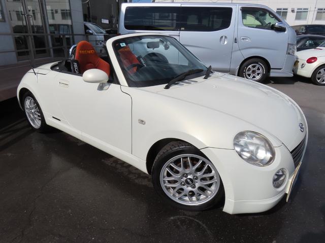 コペン アルティメットエディションＩＩ　オープンカー　ＥＴＣ　バックカメラ　ナビ　ＴＶ　ＡＴ　キーレスエントリー　シートヒーター　アルミホイール　衝突安全ボディ　ＡＢＳ　ＣＤ　ＤＶＤ再生　Ｂｌｕｅｔｏｏｔｈ　エアコン　パワーステアリング（14枚目）