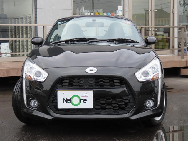 コペン ローブ　オープンカー　ＬＥＤヘッドランプ　ＣＶＴ　スマートキー　アイドリングストップ　シートヒーター　アルミホイール　盗難防止システム　衝突安全ボディ　ＡＢＳ　ＥＳＣ　ＣＤ　ＤＶＤ再生　エアコン（12枚目）