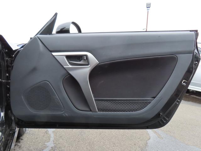 コペン ローブ　オープンカー　ＬＥＤヘッドランプ　ＣＶＴ　スマートキー　アイドリングストップ　シートヒーター　アルミホイール　盗難防止システム　衝突安全ボディ　ＡＢＳ　ＥＳＣ　ＣＤ　ＤＶＤ再生　エアコン（45枚目）