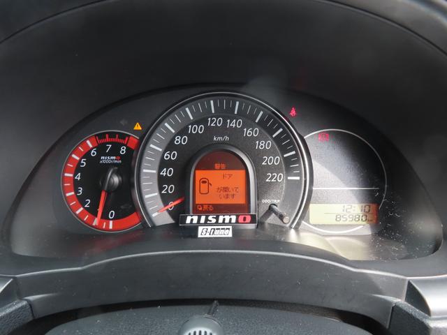 マーチ ニスモ　Ｓ　ＥＴＣ　バックカメラ　ナビ　ＴＶ　アルミホイール　スマートキー　電動格納ミラー　ＭＴ　盗難防止システム　衝突安全ボディ　ＡＢＳ　ＥＳＣ　ＣＤ　ＤＶＤ再生　ＵＳＢ　ミュージックプレイヤー接続可（31枚目）