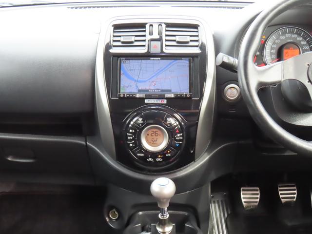 マーチ ニスモ　Ｓ　バックカメラ　ナビ　ＴＶ　アルミホイール　オートライト　スマートキー　電動格納ミラー　ＭＴ　盗難防止システム　衝突安全ボディ　ＡＢＳ　ＥＳＣ　ＣＤ　ＤＶＤ再生　ＵＳＢ　ミュージックプレイヤー接続可（10枚目）