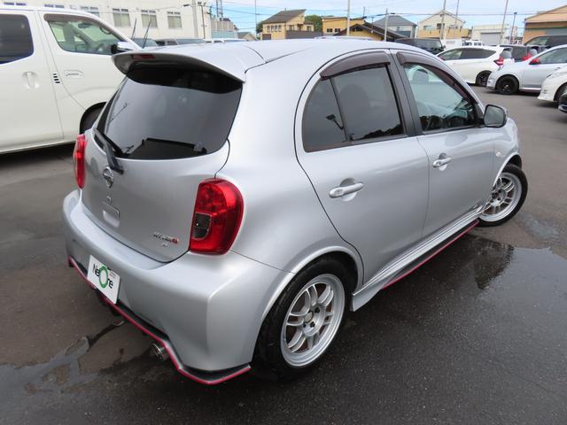 マーチ ニスモ　Ｓ　バックカメラ　ナビ　ＴＶ　アルミホイール　オートライト　スマートキー　電動格納ミラー　ＭＴ　盗難防止システム　衝突安全ボディ　ＡＢＳ　ＥＳＣ　ＣＤ　ＤＶＤ再生　ＵＳＢ　ミュージックプレイヤー接続可（14枚目）