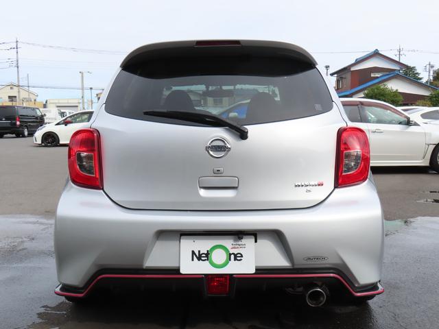 マーチ ニスモ　Ｓ　バックカメラ　ナビ　ＴＶ　アルミホイール　オートライト　スマートキー　電動格納ミラー　ＭＴ　盗難防止システム　衝突安全ボディ　ＡＢＳ　ＥＳＣ　ＣＤ　ＤＶＤ再生　ＵＳＢ　ミュージックプレイヤー接続可（15枚目）