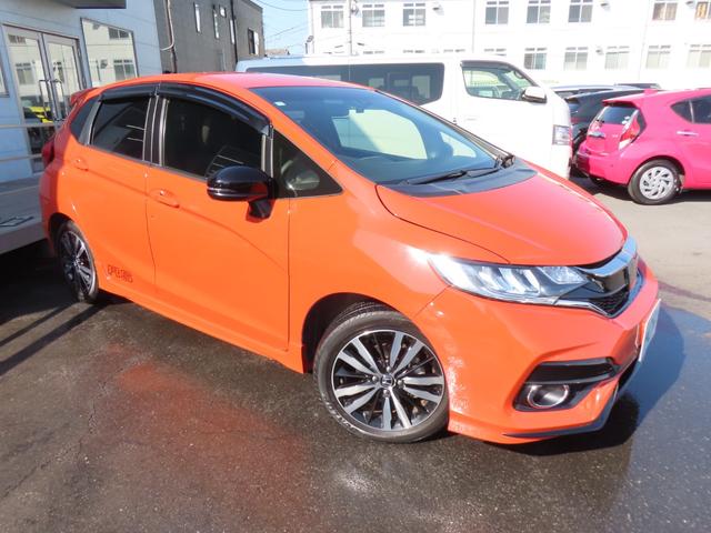 フィット RS ホンダセンシング ETC オートクルーズコントロール レーンアシスト 衝突被害軽減システム アルミホイール オートライト LEDヘッドランプ スマートキー アイドリングストップ 電動格納ミラー フルフラット MT(19枚目)