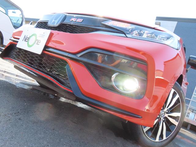 フィット RS ホンダセンシング ETC オートクルーズコントロール レーンアシスト 衝突被害軽減システム アルミホイール オートライト LEDヘッドランプ スマートキー アイドリングストップ 電動格納ミラー フルフラット MT(32枚目)