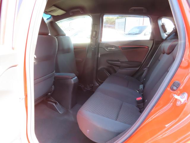 フィット RS ホンダセンシング ETC オートクルーズコントロール レーンアシスト 衝突被害軽減システム アルミホイール オートライト LEDヘッドランプ スマートキー アイドリングストップ 電動格納ミラー フルフラット MT(46枚目)