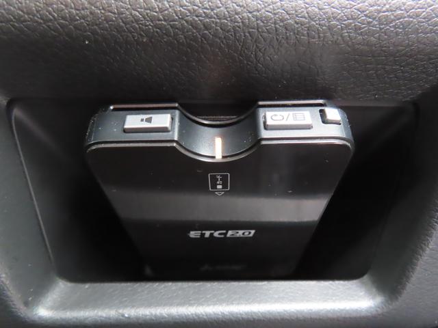 キャラバン ロングＥＸ　ドライブレコーダー　ＥＴＣ　全周囲カメラ　ナビ　ＴＶ　スライドドア　オートライト　アルミホイール　キーレスエントリー　電動格納ミラー　ＣＶＴ　エアコン　パワーウィンドウ　運転席エアバッグ（76枚目）