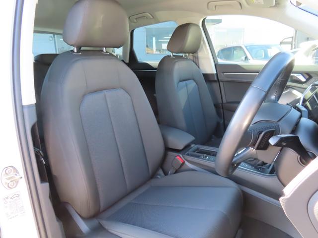 Ｑ３ ３５ＴＦＳＩアドバンスド　全周囲カメラ　クリアランスソナー　レーンアシスト　衝突被害軽減システム　ナビ　ＬＥＤヘッドランプ　ヘッドライトウォッシャー　電動リアゲート　アルミホイール　スマートキー　アイドリングストップ（29枚目）