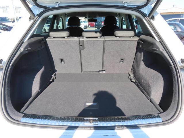 Ｑ３ ３５ＴＦＳＩアドバンスド　全周囲カメラ　クリアランスソナー　レーンアシスト　衝突被害軽減システム　ナビ　ＬＥＤヘッドランプ　ヘッドライトウォッシャー　電動リアゲート　アルミホイール　スマートキー　アイドリングストップ（56枚目）