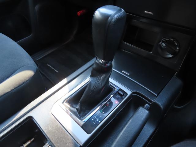 ランドクルーザープラド ＴＸ　４ＷＤ　ＥＴＣ　バックカメラ　ナビ　ＴＶ　オートライト　アルミホイール　スマートキー　ＡＴ　盗難防止システム　衝突安全ボディ　ＣＤ　Ｂｌｕｅｔｏｏｔｈ　ＡＢＳ　ＥＳＣ　エアコン　パワーステアリング（8枚目）