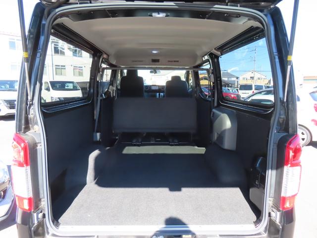 ＮＶ３５０キャラバンバン 　ＥＴＣ　バックカメラ　ナビ　ＴＶ　両側スライドドア　キーレスエントリー　電動格納ミラー　ＡＴ　アルミホイール　ＣＤ　ＵＳＢ　Ｂｌｕｅｔｏｏｔｈ　エアコン　パワーステアリング　パワーウィンドウ（18枚目）