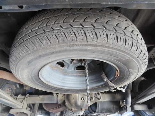 ＮＶ３５０キャラバンバン 　ＥＴＣ　バックカメラ　ナビ　ＴＶ　両側スライドドア　キーレスエントリー　電動格納ミラー　ＡＴ　アルミホイール　ＣＤ　ＵＳＢ　Ｂｌｕｅｔｏｏｔｈ　エアコン　パワーステアリング　パワーウィンドウ（32枚目）