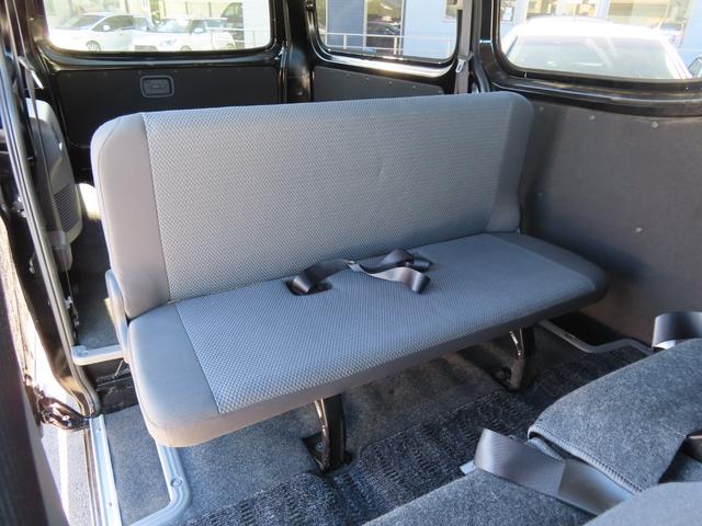 ＮＶ３５０キャラバンバン 　ＥＴＣ　バックカメラ　ナビ　ＴＶ　両側スライドドア　キーレスエントリー　電動格納ミラー　ＡＴ　アルミホイール　ＣＤ　ＵＳＢ　Ｂｌｕｅｔｏｏｔｈ　エアコン　パワーステアリング　パワーウィンドウ（61枚目）