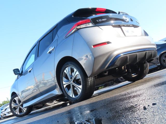 リーフ e+ G ドライブレコーダー ETC 全周囲カメラ ナビ TV クリアランスソナー オートクルーズコントロール 自動駐車システム 衝突被害軽減システム オートライト LEDヘッドランプ 革シート スマートキー(60枚目)