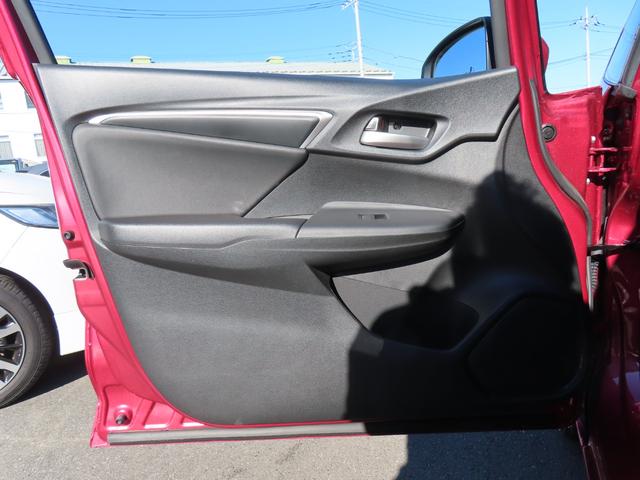 フィットハイブリッド Ｌ　ホンダセンシング　ハイブリッド　ＥＴＣ　バックカメラ　ＴＶ　オートクルーズコントロール　レーンアシスト　衝突被害軽減システム　オートライト　ＬＥＤヘッドランプ　スマートキー　アイドリングストップ　電動格納ミラー　ＡＴ（45枚目）