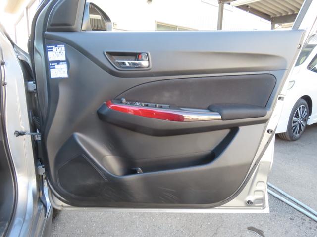 スイフトスポーツ ベースグレード ドライブレコーダー ETC クリアランスソナー オートクルーズコントロール レーンアシスト 衝突被害軽減システム アルミホイール オートライト LEDヘッドランプ スマートキー 電動格納ミラー(52枚目)