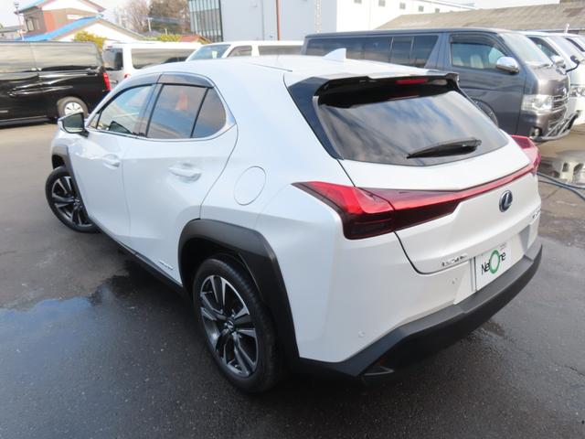 ＵＸ ＵＸ２５０ｈ　バージョンＬ　バックカメラ　クリアランスソナー　オートクルーズコントロール　レーンアシスト　パワーシート　衝突被害軽減システム　ナビ　オートマチックハイビーム　オートライト　ＬＥＤヘッドランプ　電動リアゲート（15枚目）