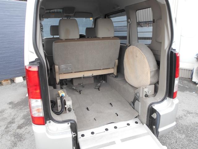 エブリイワゴン 　車いす移動車後部電動固定リアシート付　リモコン付　ハイルーフ　ドラレコ　社外ナビ　フルセグＴＶ　ＤＶＤ再生　ブルートゥース　キーレス　ＥＴＣ　社外アルミ　電動格納ミラー　チェーンベルト（10枚目）