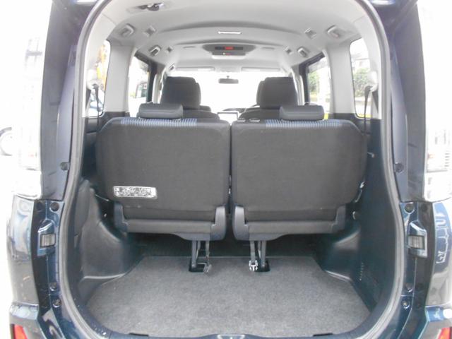 ヴォクシー ZS 煌 4WD 純正ナビ フルセグTV Bカメラ DVD再生 ブルートゥース 純正フリップダウンモニター 新品ドラレコ 両側パワースライドドア スマートキー プッシュスタート ETC 純正アルミ Tチェーン(14枚目)