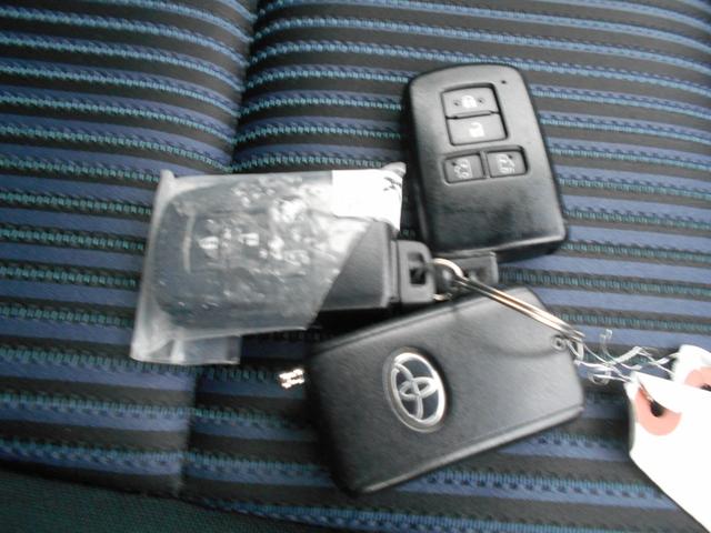 ヴォクシー ZS 煌 4WD 純正ナビ フルセグTV Bカメラ DVD再生 ブルートゥース 純正フリップダウンモニター 新品ドラレコ 両側パワースライドドア スマートキー プッシュスタート ETC 純正アルミ Tチェーン(16枚目)