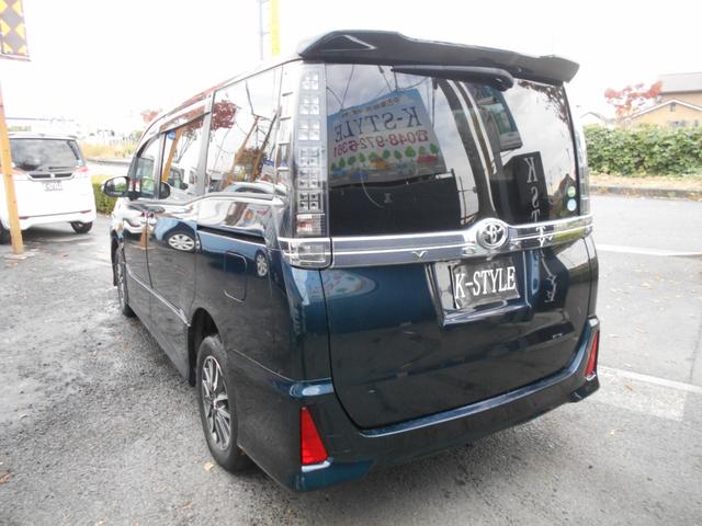 ヴォクシー ZS 煌 4WD 純正ナビ フルセグTV Bカメラ DVD再生 ブルートゥース 純正フリップダウンモニター 新品ドラレコ 両側パワースライドドア スマートキー プッシュスタート ETC 純正アルミ Tチェーン(27枚目)