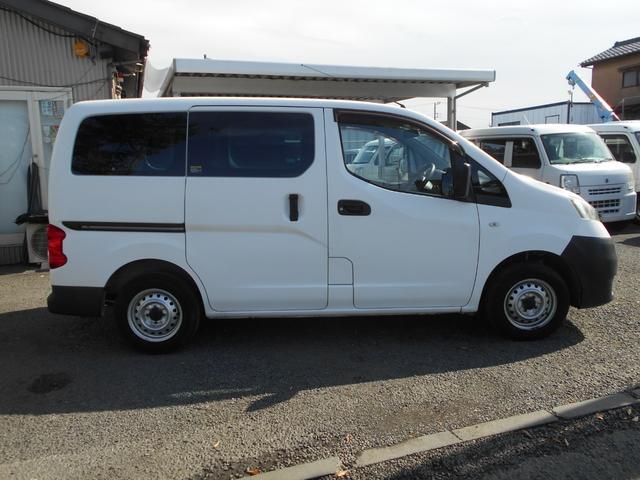 ＮＶ２００バネットバン ＤＸ　純正ナビ　フルセＴＶ　ＣＤ再生　新品ドラレコ　キーレス　ＥＴＣ　チェーンベルト（7枚目）