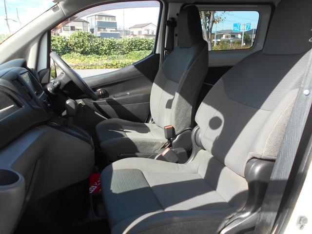 ＮＶ２００バネットバン ＤＸ　純正ナビ　フルセＴＶ　ＣＤ再生　新品ドラレコ　キーレス　ＥＴＣ　チェーンベルト（9枚目）